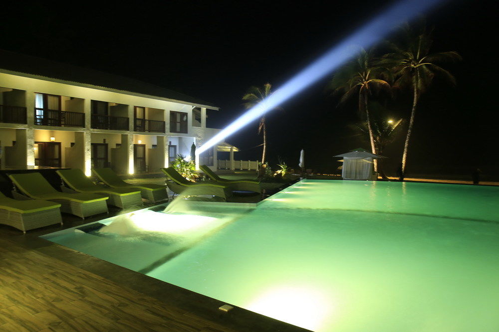 Avenra Beach Hikkaduwa Extérieur photo